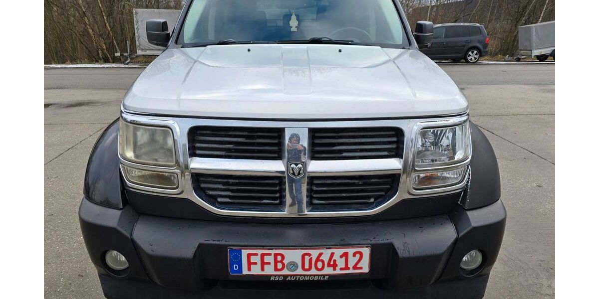 Dodge Nitro 250.000 km 3.999 &euro; Fürstenfeldbruck 82256
