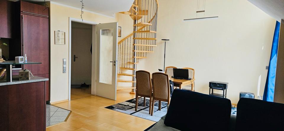 Dachgeschoßwohnung München Thalkirchen-Obersendling-Forstenried-Fürstenried-S - 2.5 Zimmer, 67 m&sup2;, 1.780&euro; | Angebot:26670272
