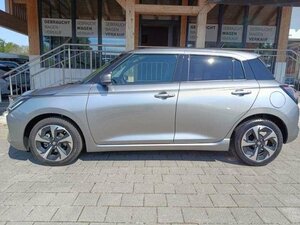 Suzuki SWIFT COMFORT+ HYBRID 11.900 km 17.666 € Höhenkirchen-Siegertsbrun 85635