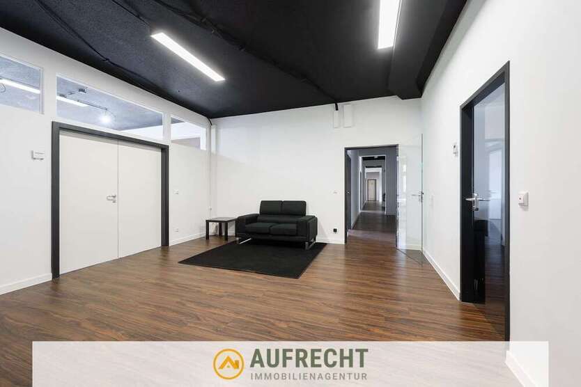 Büro in Karlsfeld 1.299.800 € 400 m²
