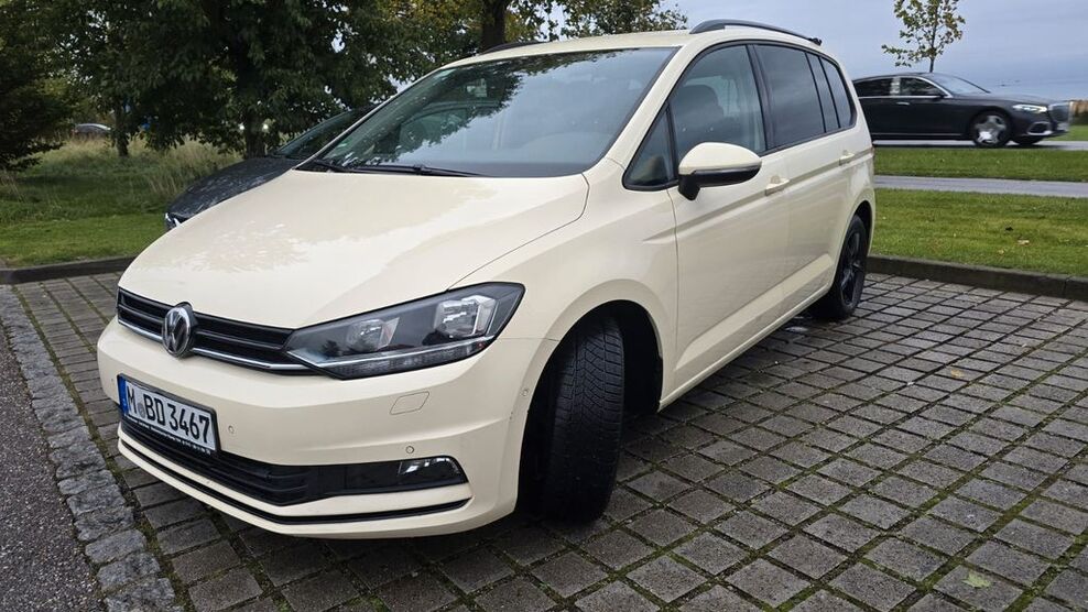 VW Touran 174.800 km 15.900 € München 81369