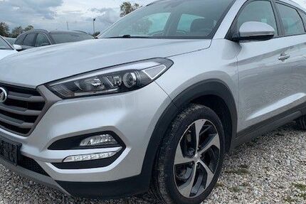 Hyundai TUCSON 86.942 km 16.890 &euro; München 81827