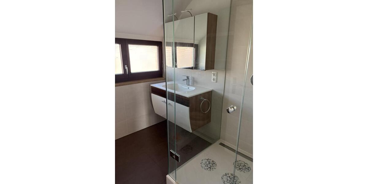 Etagenwohnung Karlsfeld - 3.5 Zimmer, 139 m&sup2;, 2.150&euro; | Angebot:25789139