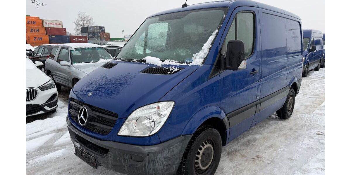 Mercedes-Benz Sprinter 197.000 km 7.990 &euro; München 81829