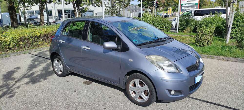 Toyota Yaris 182.150 km 3.800 € München 81243