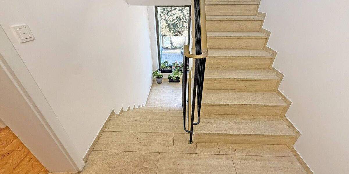 Neuwertige 3-Zimmer-Wohnung über die gesamte 1. Etage 3 zimmer