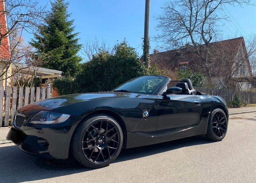 BMW Z4 137.600 km 8.800 € München 80935