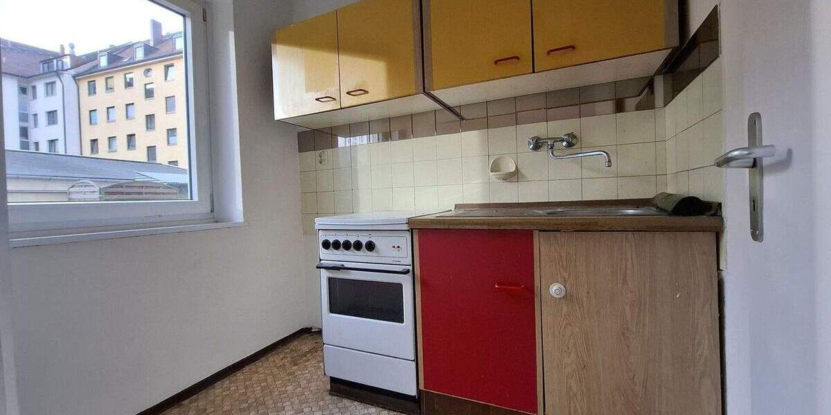 Erbpacht: Stark renovierungsbedürftig, frei, 1-Zi., Konradinstraße - Besicht. DO 29.01. n. Vereinb. 1 zimmer