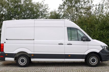 VW Crafter 81.000 km 23.990 &euro; München 81243