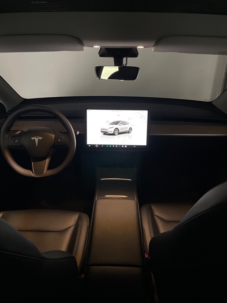 model Y SR