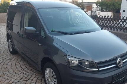 VW Caddy 65.000 km 14.900 &euro; Maisach 82216