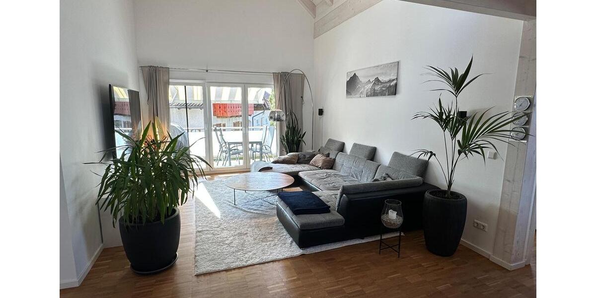 Dachgeschoßwohnung Gauting - 4 Zimmer, 116 m&sup2;, 1.790&euro; | Angebot:25655936