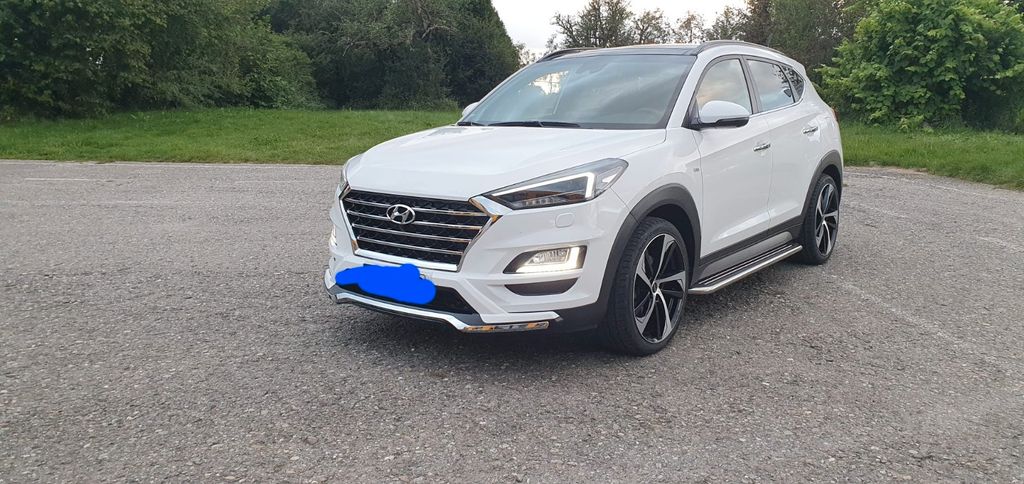 Hyundai TUCSON 113.500 km 19.500 &euro; München 81375