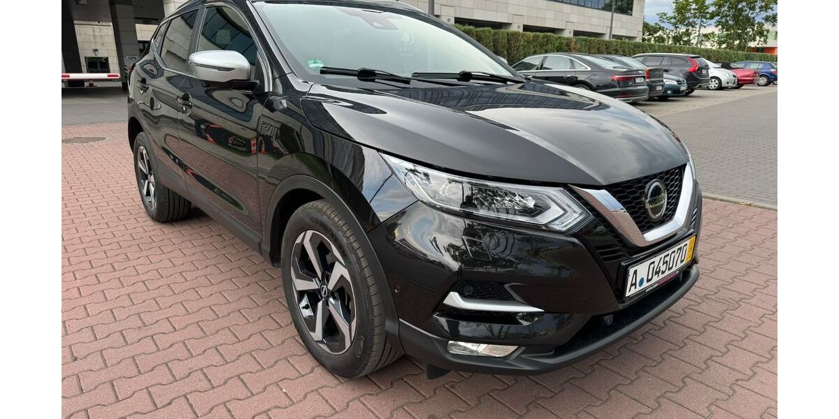 Nissan Qashqai 179.000 km 16.900 &euro; München 81929