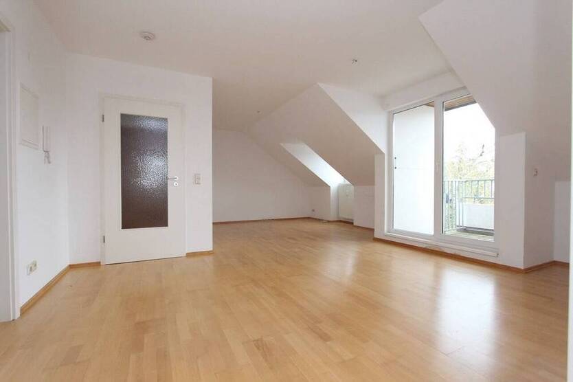 Einzug sofort möglich – Schöne 2 Zimmer Wohnung in zentraler Wohngegend!
