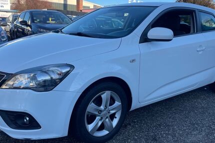 Kia pro ceed / ProCeed 93.000 km 4.950 &euro; Dachau (bei München) 85221