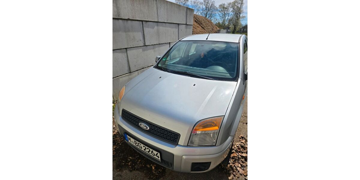 Ford Fusion 153.000 km 2.499 &euro; München 80689