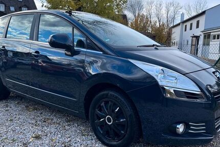 Peugeot 5008 119.000 km 2.990 &euro; Dietersheim (Bei Eching) 85386