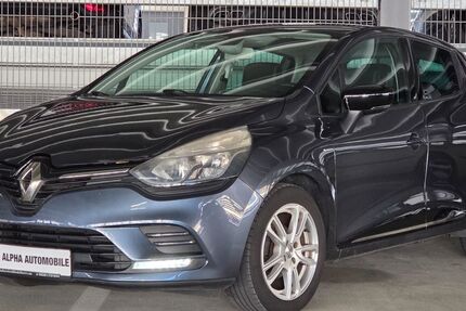 Renault Clio 122.500 km 10.490 € München 81379