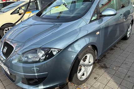 Seat Altea 223.000 km 2.400 &euro; München 81245
