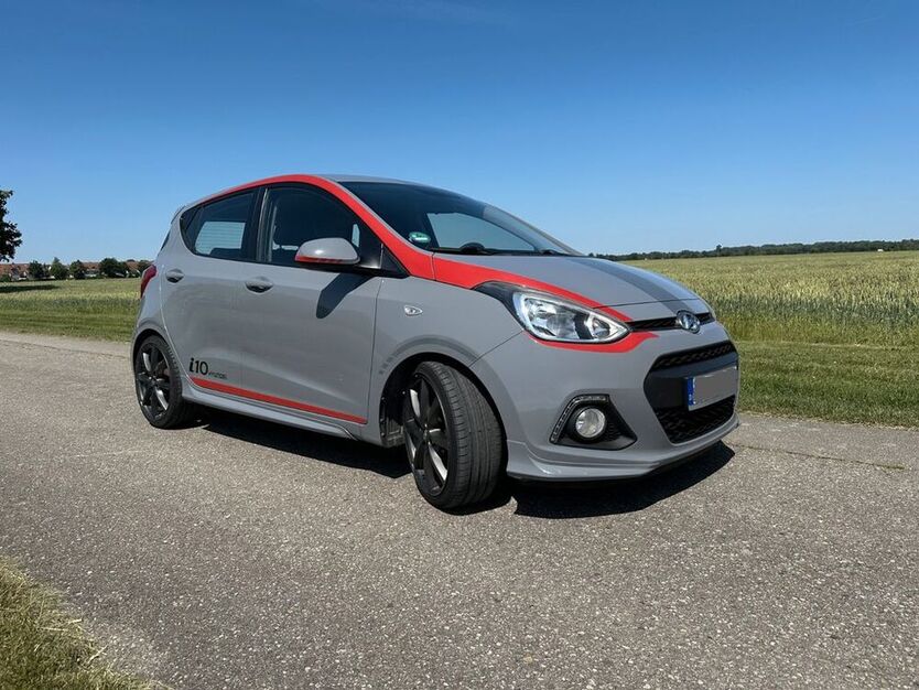 i10
