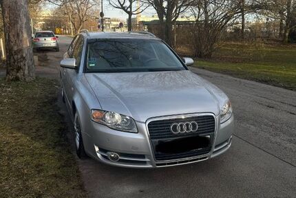 Audi A4 221.000 km 5.000 &euro; Martinsried 82152