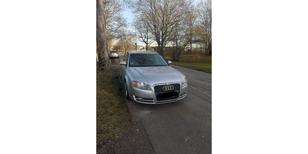 Audi A4 221.000 km 5.000 &euro; Martinsried 82152