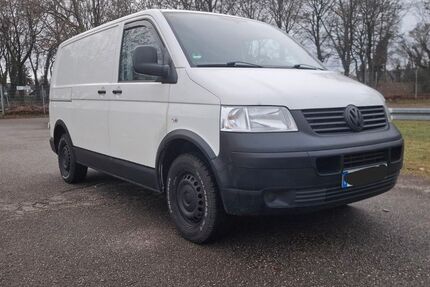 VW T5 Transporter 203.127 km 12.000 € München 81373