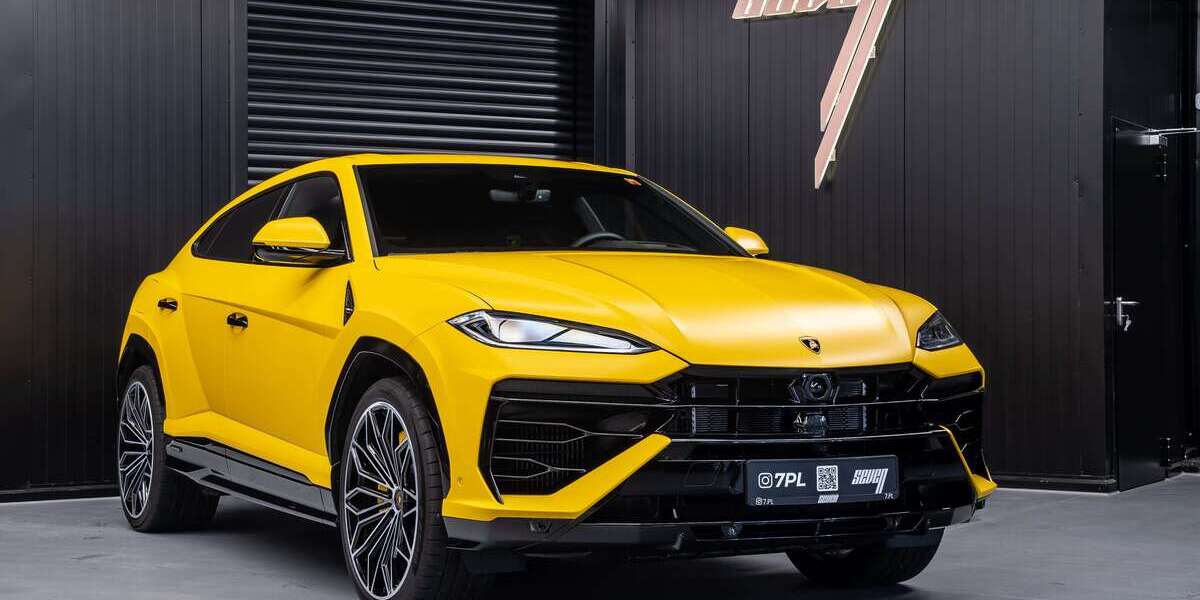 Lamborghini Urus 3.000 km 328.440 € Unterschleissheim 85716