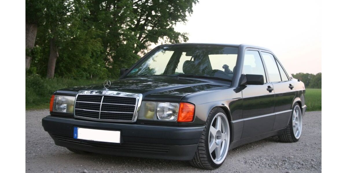 Mercedes-Benz 190 202.000 km 6.900 &euro; Puchheim 82178