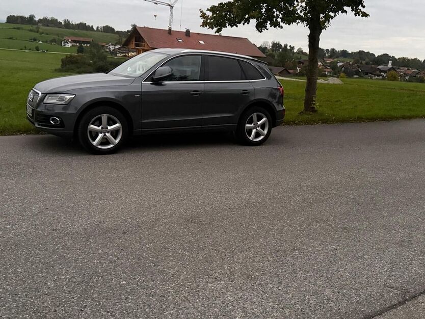 Audi Q5 248.000 km 13.500 € München 81248