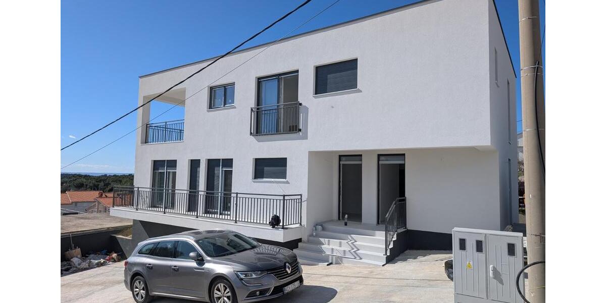 Etagenwohnung Hallbergmoos - 9 Zimmer, 236 m&sup2;, 175.000&euro; | Angebot:25823355