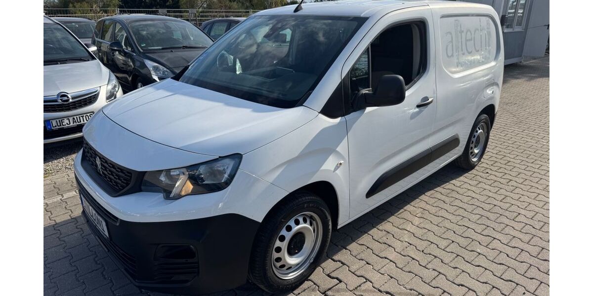 Peugeot Partner 153.852 km 7.999 &euro; München OT Aubing-Lochhausen-Langwied 81243