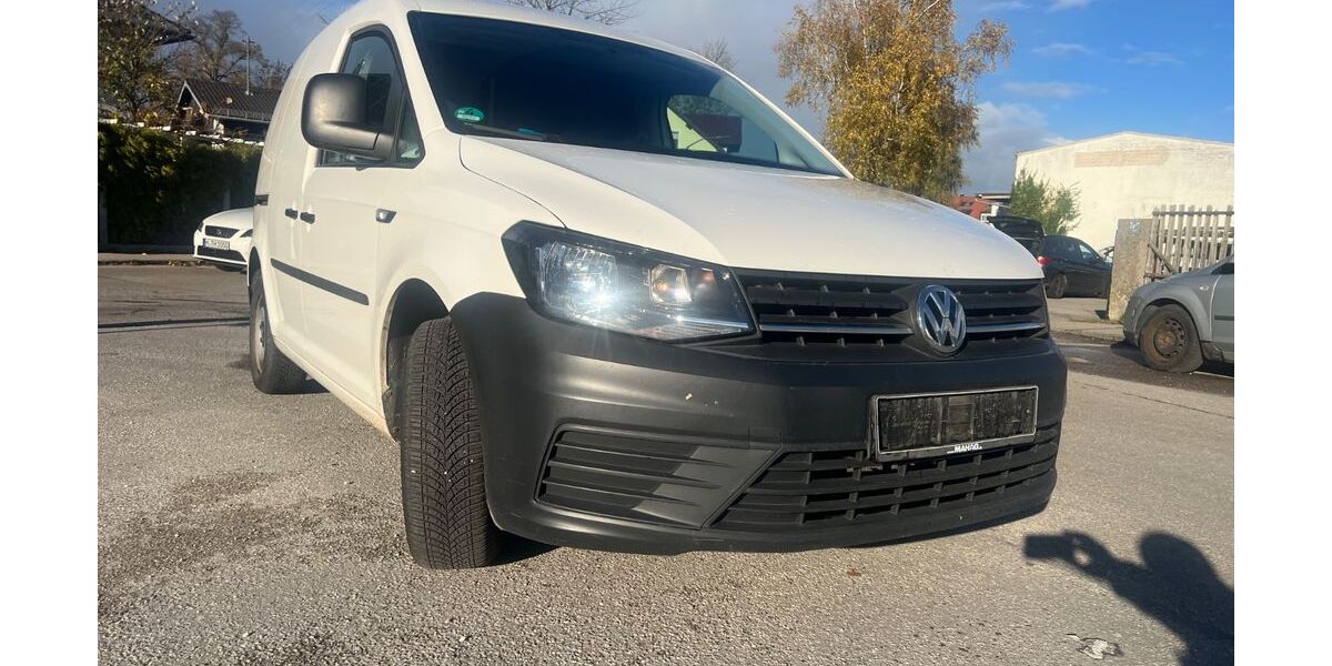 VW Caddy 121.455 km 6.999 &euro; München 81245