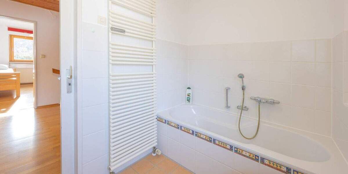 Reihenendhaus Fürstenfeldbruck - 8 Zimmer, 200 m&sup2;, 940.000&euro; | Angebot:25691105