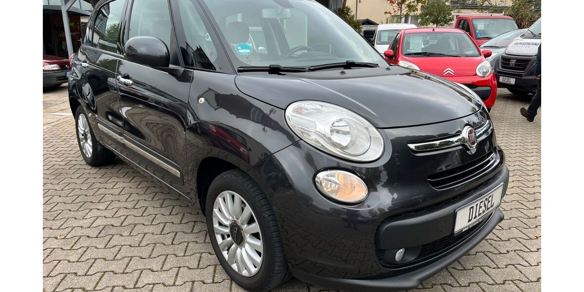 Fiat 500L 69.000 km 8.490 &euro; München 81825