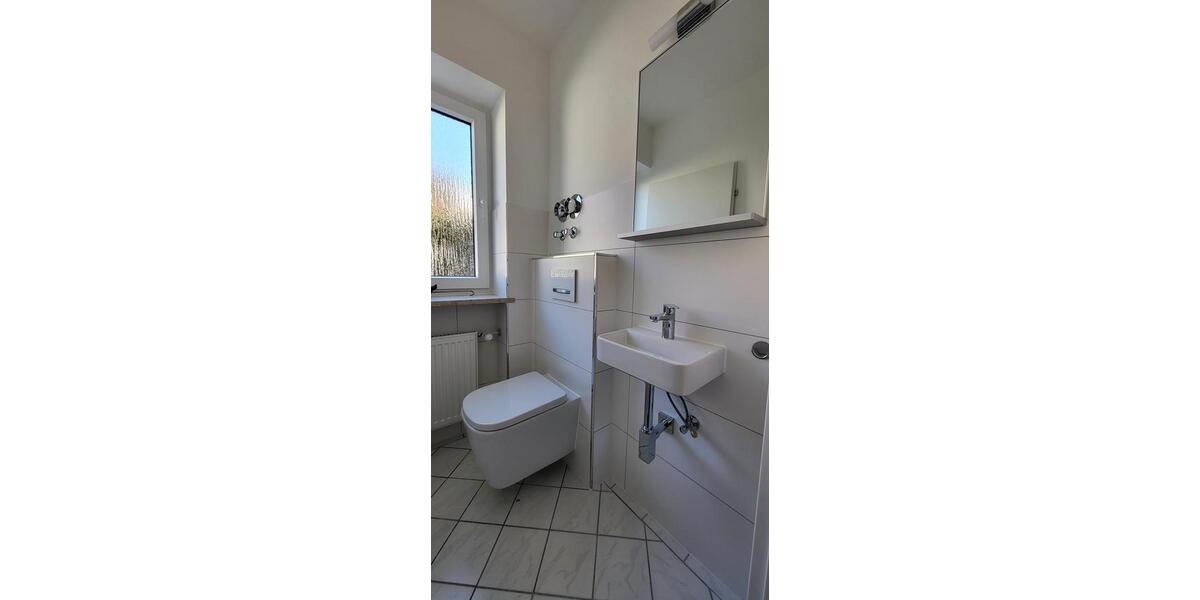 Erdgeschoßwohnung Karlsfeld - 3 Zimmer, 100 m&sup2;, 1.750&euro; | Angebot:25571950