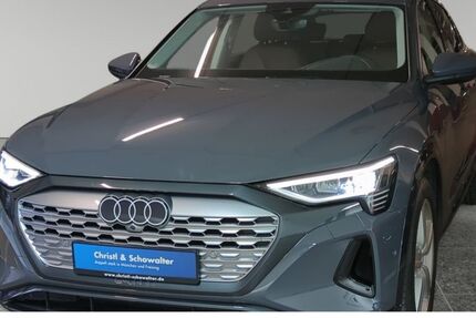 Audi Q8 e-tron 28.550 km 43.912 € München 81476