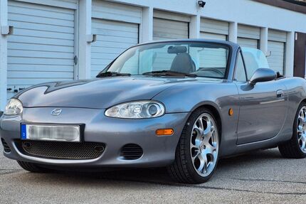Mazda MX-5 132.000 km 7.999 &euro; München 81669