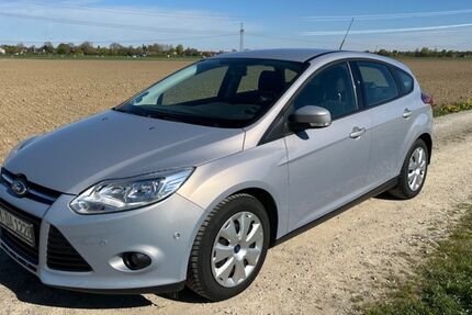 Ford Focus 69.000 km 5.800 &euro; Germering 82110