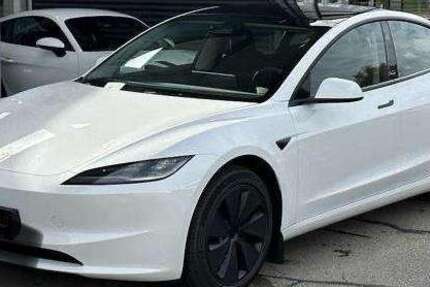 Tesla Model 3 5.692 km 37.500 &euro; München, Landeshauptstadt 80538