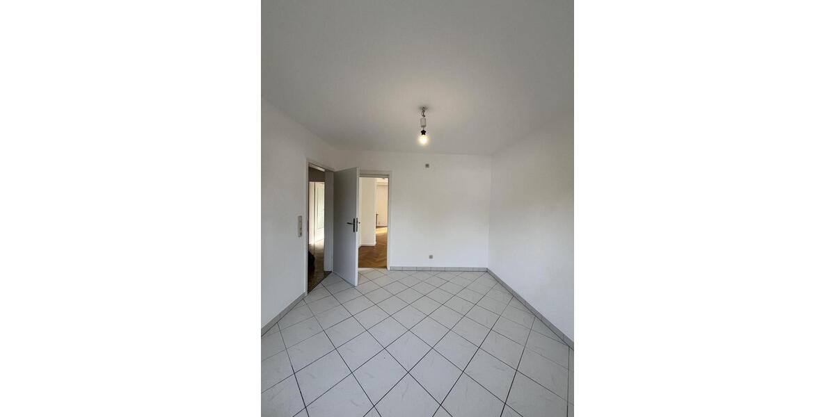 Doppelhaushälfte Fürstenfeldbruck - 6 Zimmer, 154 m&sup2;, 2.400&euro; | Angebot:24793327