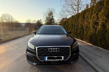 Audi Q2 124.000 km 15.990 &euro; München 81735