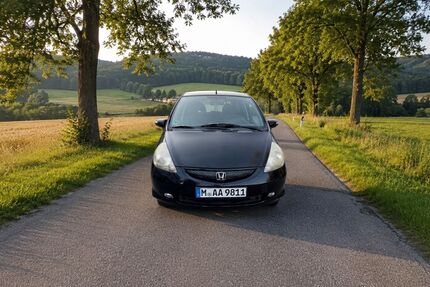 Honda Jazz 234.000 km 1.400 &euro; Neufahrn 85375