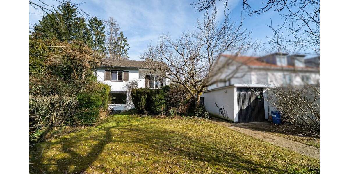 Doppelhaushälfte in Solln mit großem Grundstück - Sanierung oder Neubau 4 zimmer