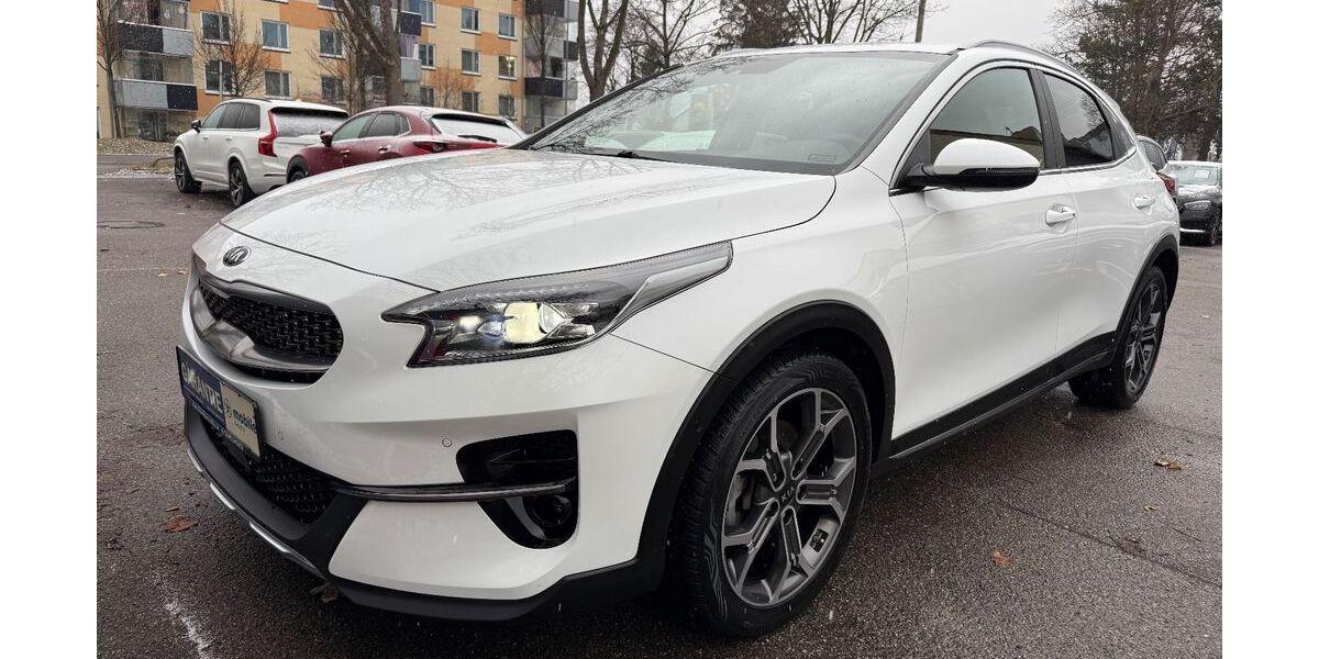 Kia XCeed 23.478 km 19.900 &euro; München 81243
