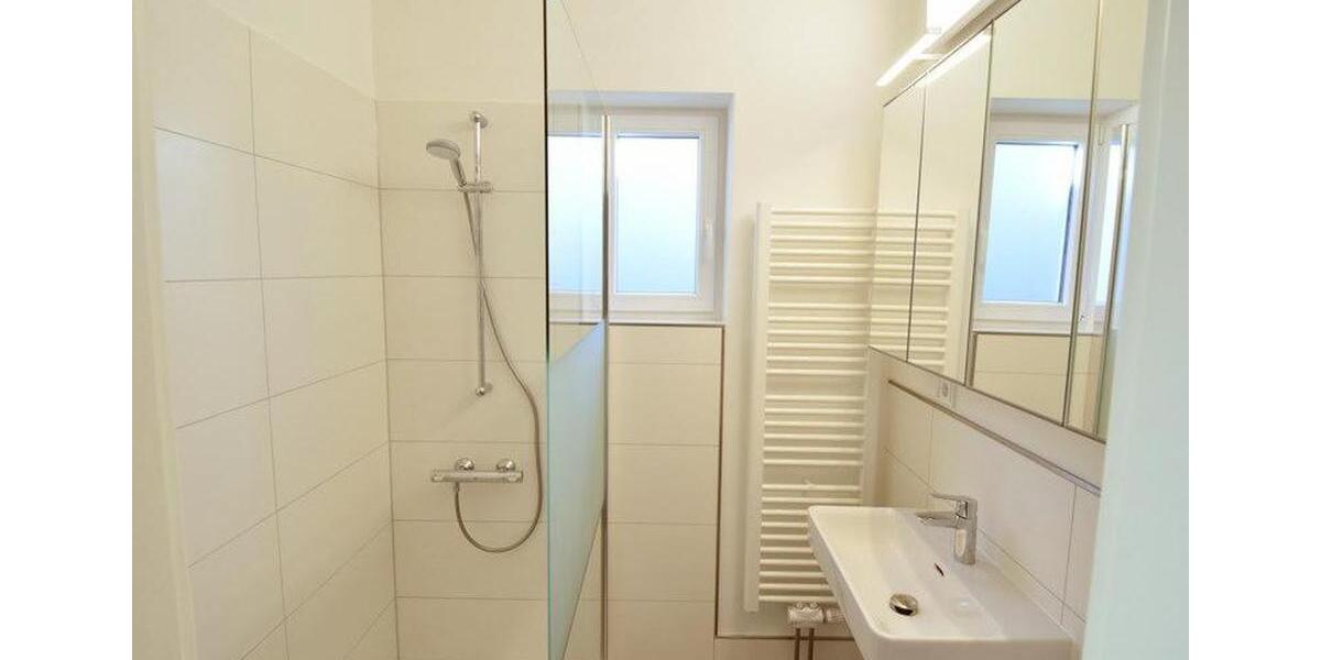 Etagenwohnung Unterhaching - 3 Zimmer, 70 m&sup2;, 1.800&euro; | Angebot:26039032