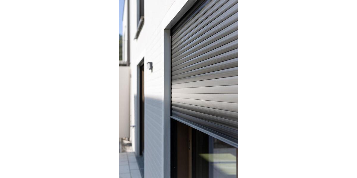 Erstbezug: 2-Zi-Gartenwohnung mit Einbauküche, 2 Terrassen und TG-Einzelstellplatz 2 zimmer