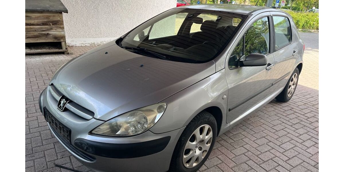 Peugeot 307 176.176 km 999 &euro; München 81929