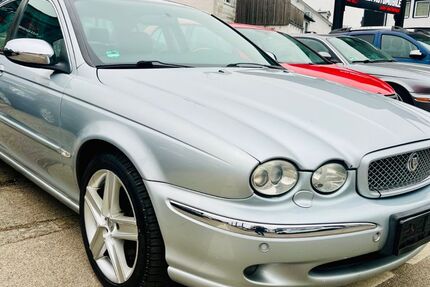Jaguar X-Type 215.000 km 3.990 &euro; München 81825